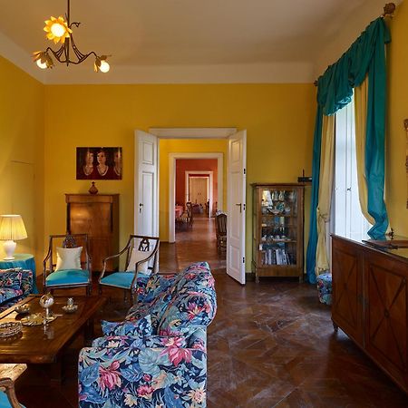 Schloss Hollenburg Aparte Apartments เครมส์ อัน แดร์โดเนา ภายนอก รูปภาพ