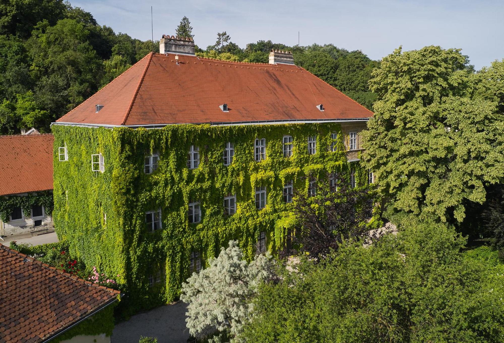 Schloss Hollenburg Aparte Apartments เครมส์ อัน แดร์โดเนา ภายนอก รูปภาพ