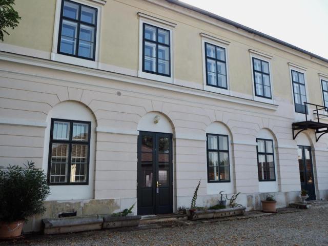 Schloss Hollenburg Aparte Apartments เครมส์ อัน แดร์โดเนา ภายนอก รูปภาพ